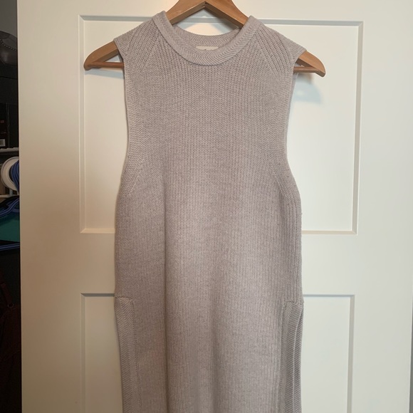 Aritzia Wilfred Palmier knit sweater. - Picture 2 of 2